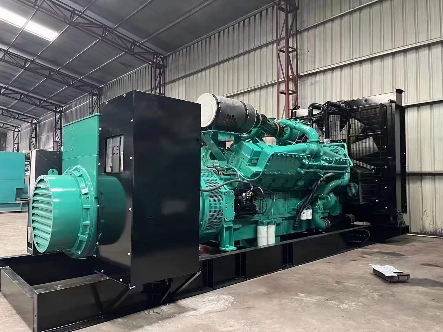 孟连如何降低 800kW 柴油发电机输出电流的波动？