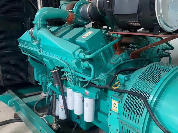 孟连更换100kW柴油发电机组机油时，需要注意哪些事项？